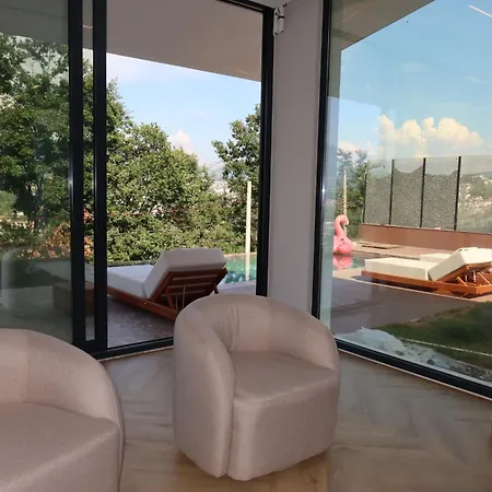 Panorama Hill - Private Pool & Views * Tirana