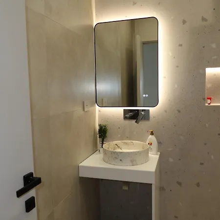 Panorama Hill - Private Pool & Views Villa Tirana